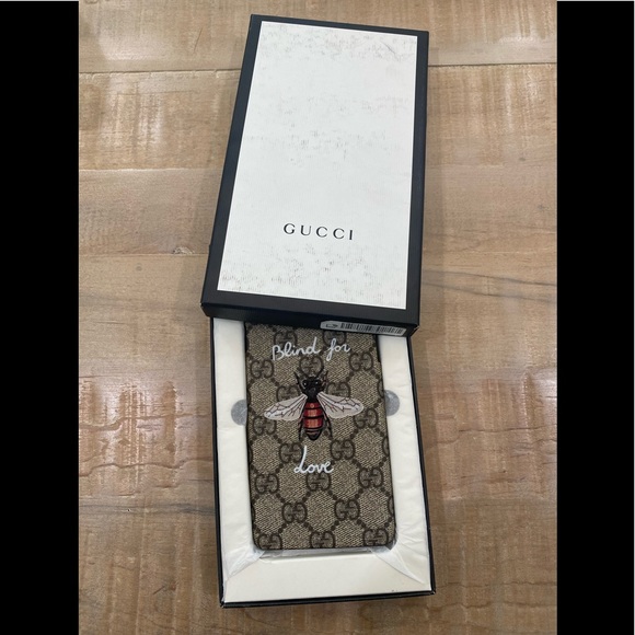 Gucci Blind for Love GG MONOGRAM bumblebee Bee IPhone case cover - Picture 3 of 12